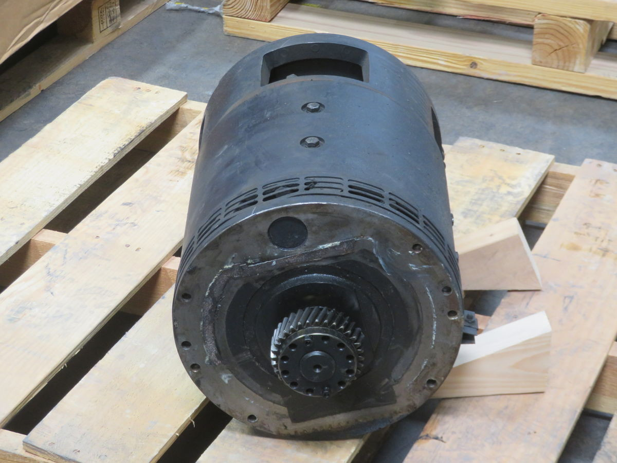 Crown #W11AB02-020347-001, DC motor, 36 Volts - Image 2