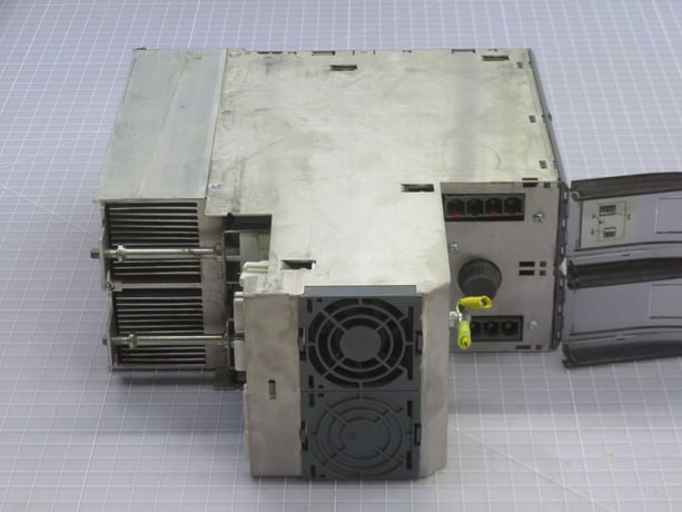 B & R #8B0P0440HW00.000-1, Servo Drive, 44 Amps, 500 VAC Input - Image 2