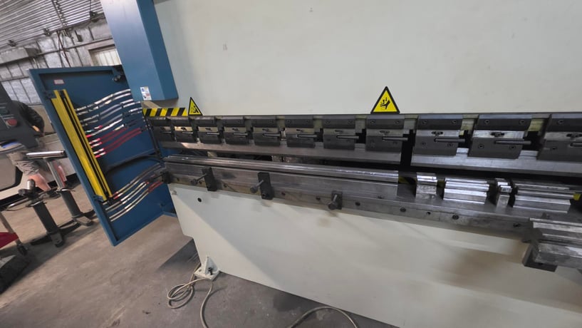 135 Ton, Baileigh #PPTK-135/30, Hydraulic CNC Press Brake, 10.5' overall, 102" between housing, 12.5" throat - Image 3