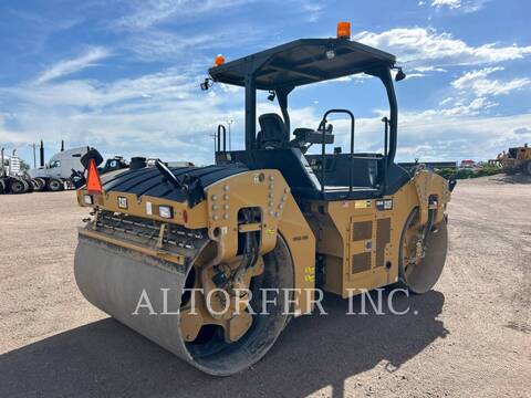 Caterpillar CB64B, 1531 hours, S/N: C5600323, 2017 - Image 1