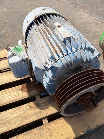 75 HP 1185 RPM Toshiba, Frame 405T, TEFC, 460 Volts (4 Available) - Image 4