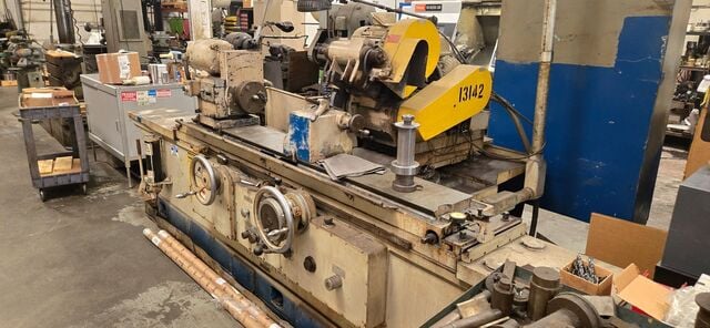 14" x 48" Cincinnati, universal cylindrical grinder, 14" x 2" x 5" hole, 7.5 HP, 1978 - Image 2