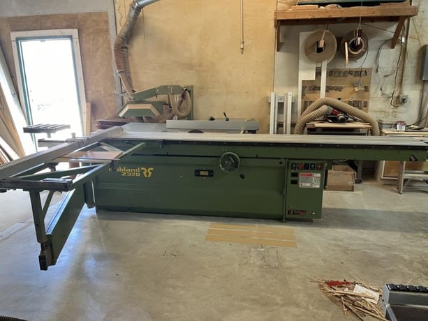 Robland #Z-320, sliding table saw, 126" crosscut capacity, 16" blade, 7.5 HP, 5000 RPM - Image 2