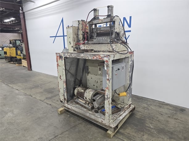 17" Cumberland #17, pelletizer, 24-knife bolt-on rotor, Yaskawa V1000 drive, 460 V., 3-Ph. - Image 7