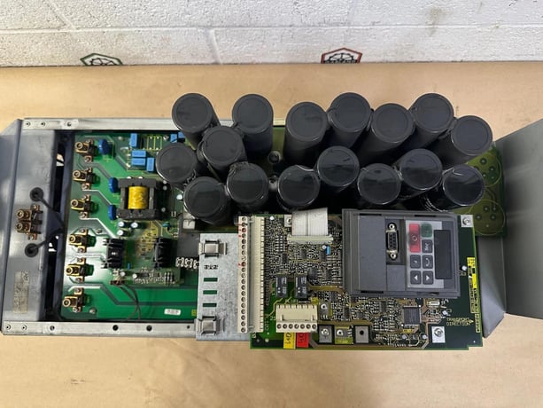 40 HP Siemens, 6SE3225-5DJ40, Midimaster Vector Variable Frequency Drive, 380-500 VAC - Image 5
