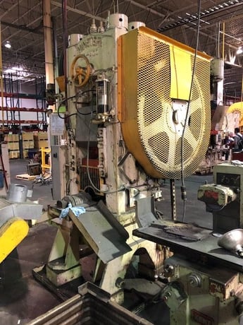 400 Ton, Minster #90-400, knuckle joint press, 3" stroke, 15.5" Shut Height, 1/2" adj., 20" x22" bed, 30 SPM - Image 4