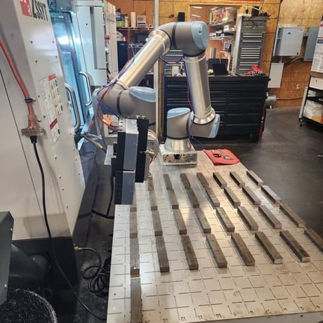 Versabuilt Mill, automated vertical machining center, Haas VF-2SSYT & UR-10E Cobot, 2022 - Image 4