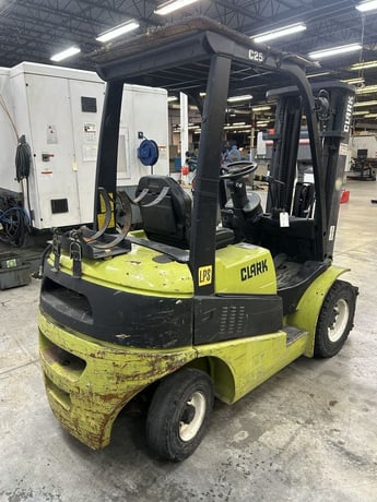5000 lb. Clark #C25, propane forklift, 189" lift height, not working - Image 7