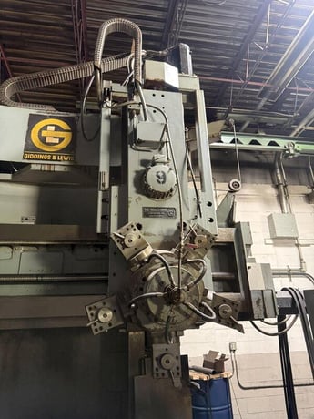 48" Giddings & Lewis, CNC vertical turret lathe, 64" sw, 48" height under rail, Fanuc O-T - Image 4