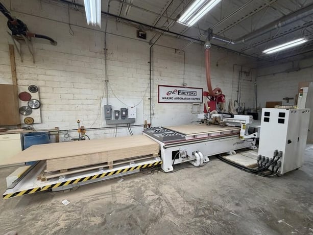 CNC Factory #Python-XPR-510, CNC router, 5' x 10' vacuum table, 10.7 HP router spindle, ISO-30, 12 ATC, 5x5 - Image 2