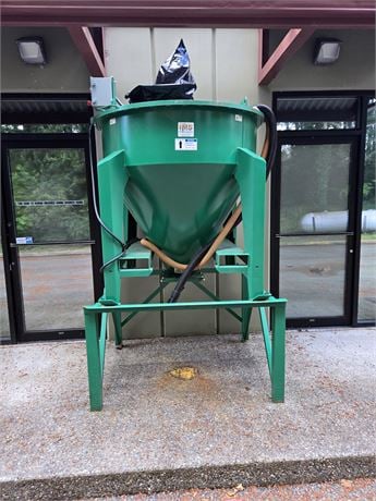 IMS #HM1500, Hurricane material mixer, 1360 lb. capacity, 1.5 HP, 8" auger at 226 RPM, 60&deg; hopper, 115 V. - Image 1