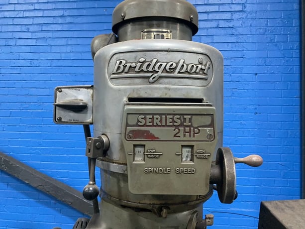 9" x42" Bridgeport, Vertical Mill, Anilam Spirit Control Panel, 2 HP, 1415/1710 RPM, 220/230/440/460 V. - Image 2