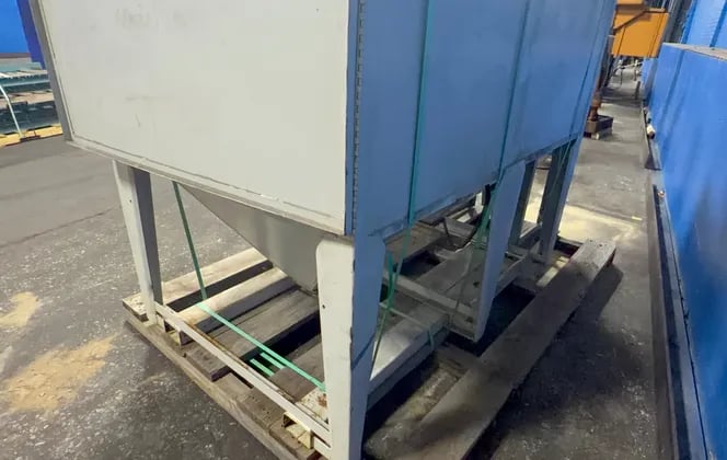 70" x43" x46" Badboy Blasters, Blast Cabinet, 1/3 HP Dust Collector, 115/230 V. - Image 8