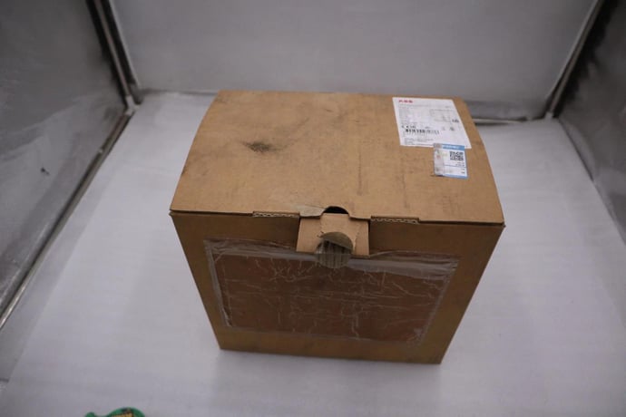 ABB AF305-30-11-13 1SFL587002R1311 100-250V50/60Hz CONTACTOR STK GF198 - Image 1
