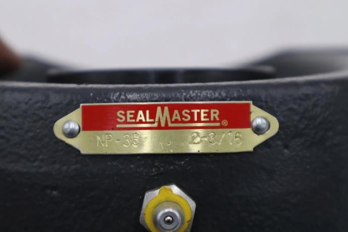Sealmaster np-35 pillow block bearing bore: 2-3/16" - new in box - stock gf579a - Image 4