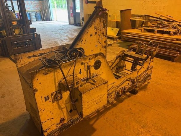 3000 lb. Rowe #3015-J, motorized coil cradle, 15" width, 48" outside dimension, 2 HP, 230/460 V., manual coil - Image 4