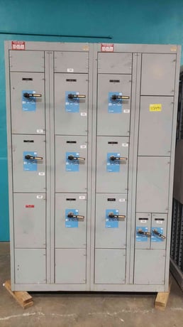 1600 Amp, General Electric #AV-Line, Switchboard, 480 Volts, 3PH, 4W, 10 Breaker, Power Break Dist & Main - Image 3