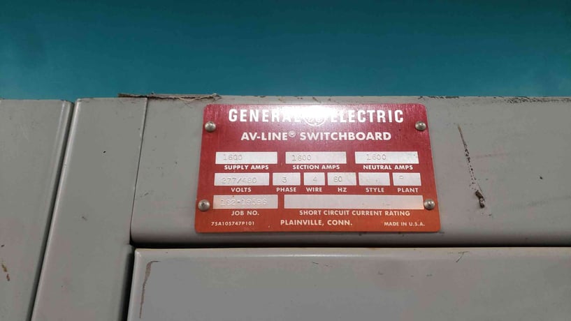 1600 Amp, General Electric #AV-Line, Switchboard, 480 Volts, 3PH, 4W, 10 Breaker, Power Break Dist & Main - Image 4