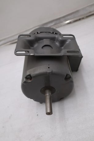 Baldor 3-Phase 1/2 HP Motor Cat No. M8001 56 Frame 1725 RPM STOCK M-24CC - Image 5