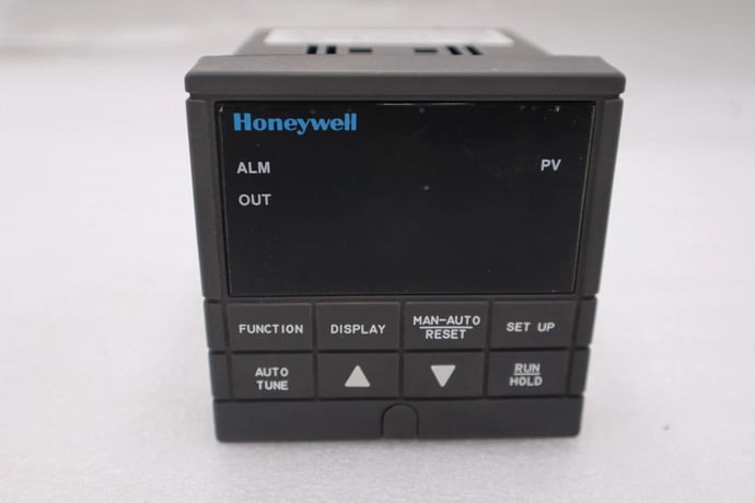 Honeywell controller dc200h-0-000-1c0000-0 stock k-604-a - Image 1