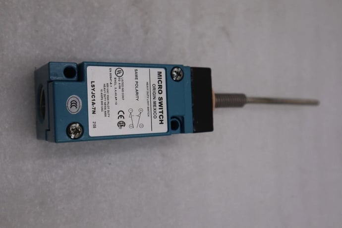 NEW OPEN BOX Honeywell LSYJC1A-7N MICRO LIMIT SWITCH STK GF145A - Image 3