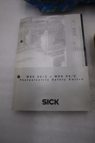 SICK WSU 26/2-130 Photoelectric Sensor 1 015 725 24VDC 6W NEW IN BOX #GF141A - Image 3