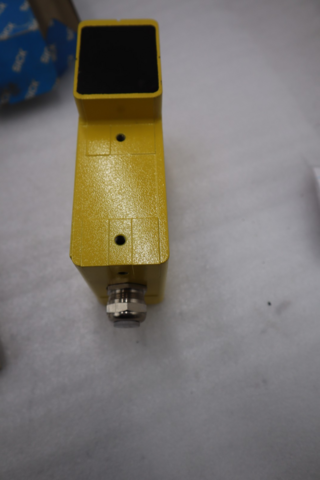 SICK WSU 26/2-130 Photoelectric Sensor 1 015 725 24VDC 6W NEW IN BOX #GF141A - Image 5