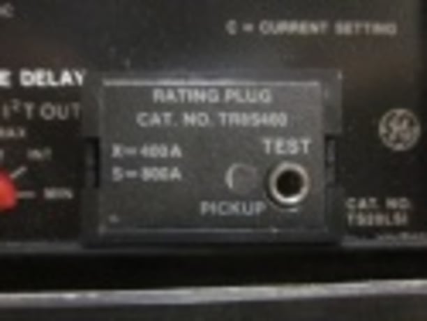 800 Amps, General Electric, THP88SS, manually operated, drawout, 600 Volts, #IC4020 - Image 2