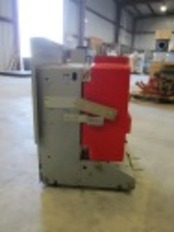 1200 Amps, Square D, V3D61A22Y000, electrically operated, drawout, 15000 Volts, #VB5493 - Image 4