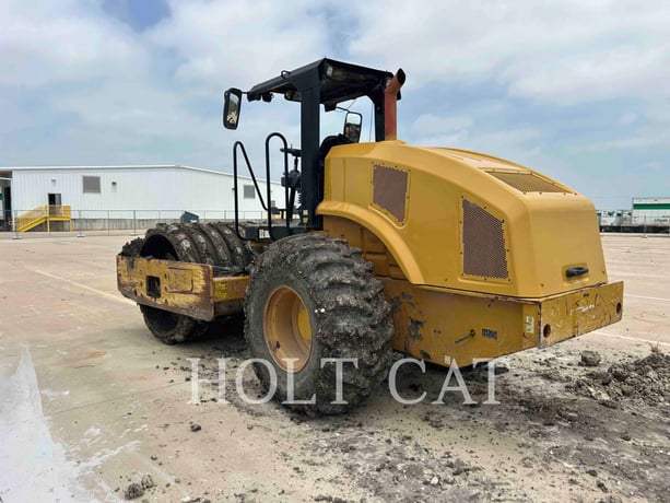 Caterpillar CP56B, Vibratory Single Drum Pad, 10443 hours, S/N: LHC00357, 2013 - Image 4