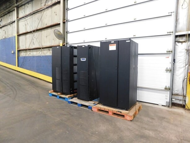 Eaton 9390-40 UPS, IDC & battery cabinet, 20 KVA, IDC40, 1085, 480 V. - Image 3