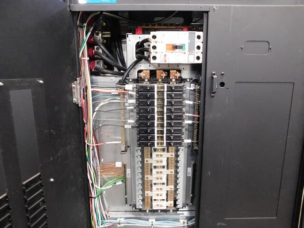 Eaton 9390-40 UPS, IDC & battery cabinet, 20 KVA, IDC40, 1085, 480 V. - Image 8