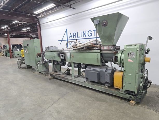 4.5" NRM, single screw extruder, 34:1 L/D, 300 HP DC motor, 6 barrel zones, 6 downstream zones, air cooled - Image 3