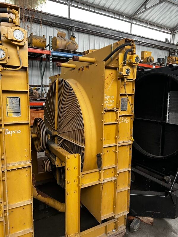 675 HP Caterpillar #G3412, natural gas power unit, 1800 RPM, 179 hours, 1988 - Image 9