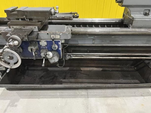 Hercules Ajax #HR2000, 27" swing, 84" centers, 4" spindle bore, 20 HP, 1979 - Image 2