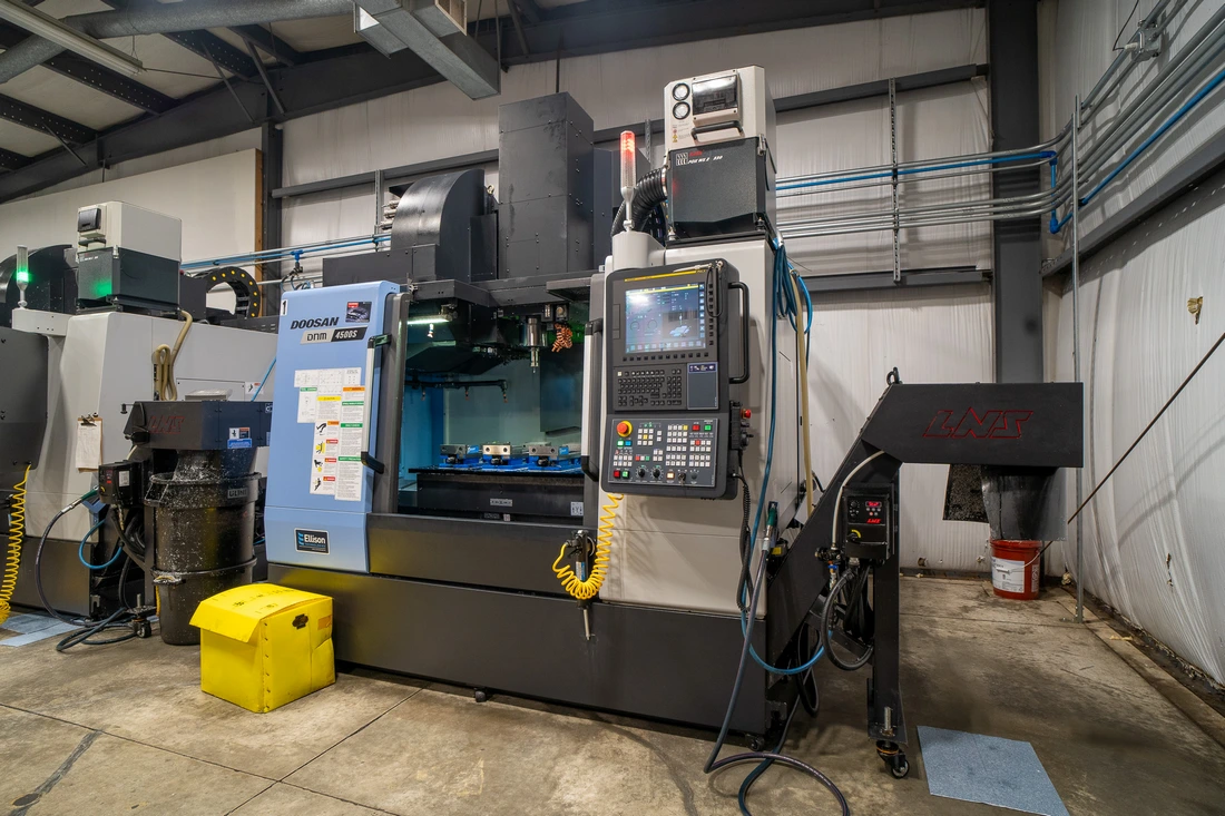 Doosan #DNM-4500S, 31.5" X, 17.7" Y, 20.1" Z, 15,000 RPM, 30 automatic tool changer, Cat 40, Fanuc CNC, 2021 - Image 5