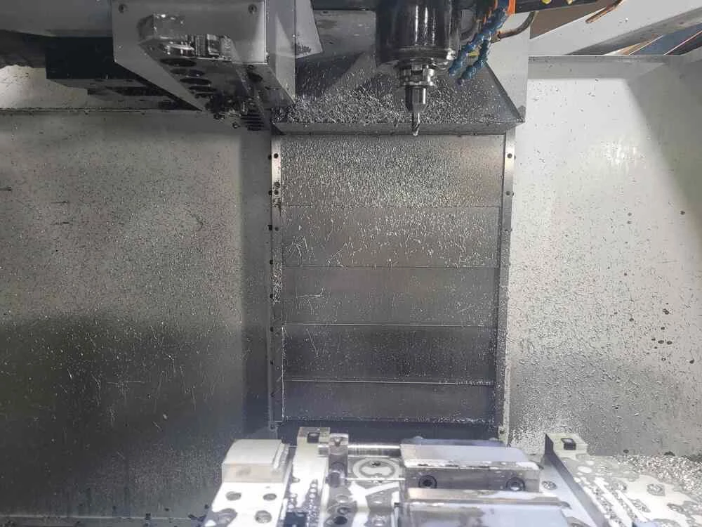 Haas #VF-5, 60" X, 26" Y, 25" Z, 10,000 RPM, 40 automatic tool changer, Cat 40, Haas CNC, 2002 - Image 5