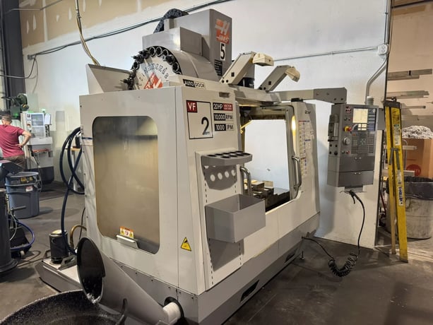 Haas #VF-2, 30" X, 16" Y, 20" Z, 10,000 RPM, 24 automatic tool changer, Cat 40, Haas CNC, 2008 - Image 2