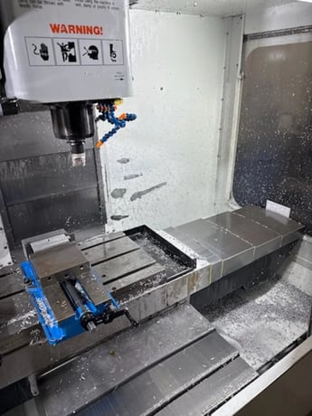 Haas #VF-2D, 30" X, 16" Y, 20" Z, 8,100 RPM, 24 automatic tool changer, Cat 40, Haas CNC, 2008 - Image 3