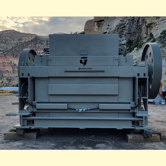 Gundlach #8030BRKR, 4-Roll 2-Stage Roll Crusher, 2000 TPH, 36" to 2" minus, (2) 250 HP motors, 900 RPM - Image 1