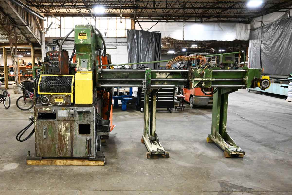 3" Haven #872, tube recut, L-R, 20' bundle loader, 5000 cycles/hr, 7' cut length, Vickers hydraulic pump - Image 2