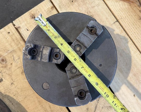 9-1/2" 3-jaw chuck - Image 1