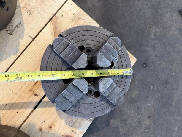 10" 4-jaw chuck - Image 1