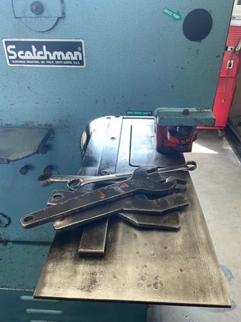 6" x 6" x 1/2" Scotchman #9012, Ironworker, 90 ton, 12" throat, 45 SPM, 5 HP, 230 Volts, 3PH - Image 4