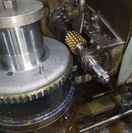 Gould & Eberhardt #36HS, Vertical Gear Hobber, 36" max. workpiece diameter, 6" hob diameter, 15" axial - Image 3