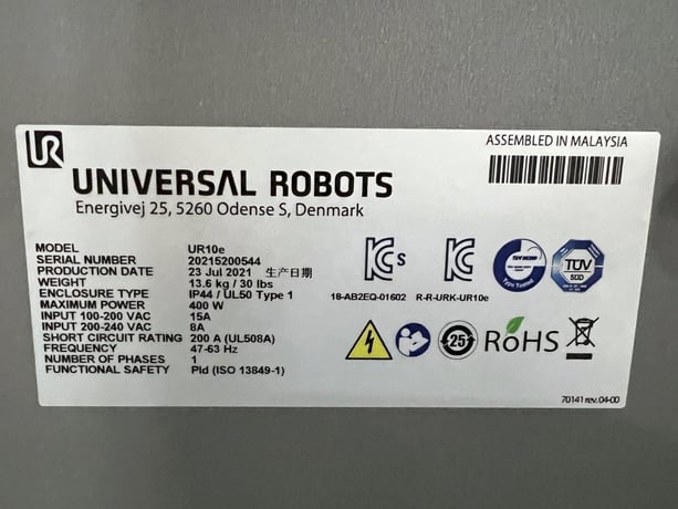 Universal Robots, UR-10e, Cobot with parts loading base/station, 6-Axis, 27.5 lb. payload, 51.2" reach, 2021 - Image 8
