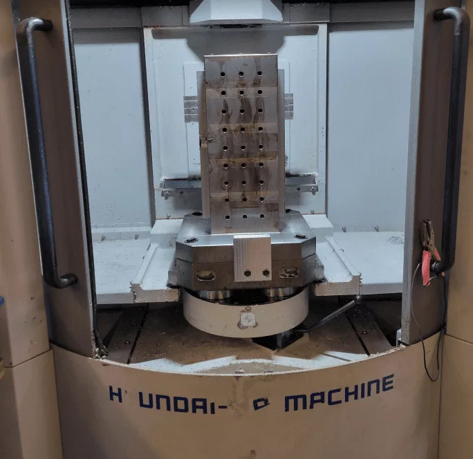 Hyundai Wia #HS400, horizontal machining center, 15.8" x 15.8" pallet, 24.4" X, 22" Y, 25.6" Z, 15,000 RPM - Image 2