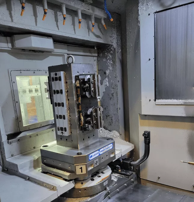 Hyundai Wia #HS400, horizontal machining center, 15.8" x 15.8" pallet, 24.4" X, 22" Y, 25.6" Z, 15,000 RPM - Image 4
