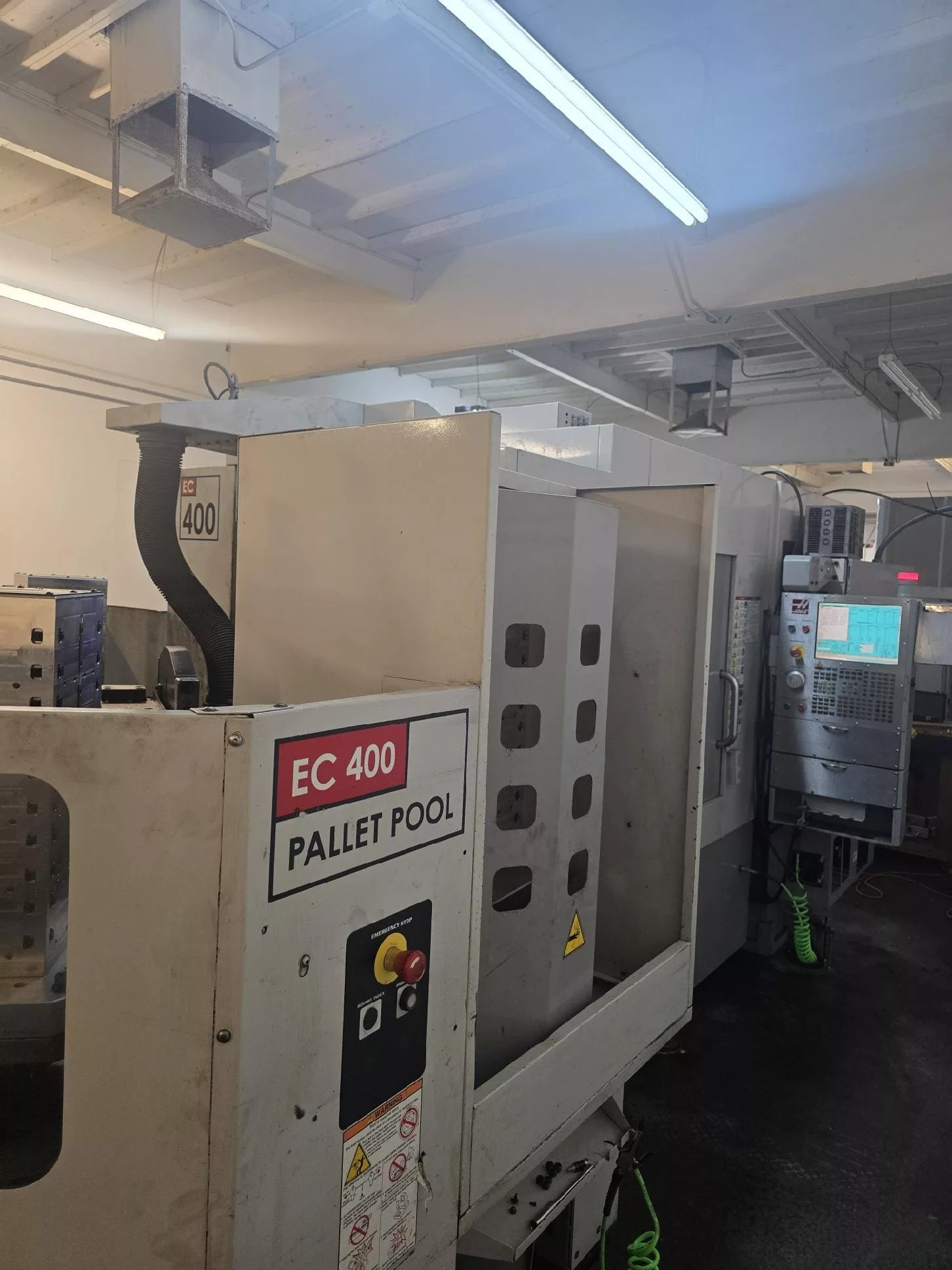 Haas #EC-400PP, horizontal machining center, 15.7" x 15.75" pallet, 20" X, 20" Y, 20" Z, 12000 RPM, 70 - Image 2