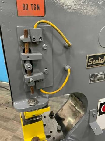 6" x 6" x 1/2" Scotchman #9012, hydraulic ironworker, 90 ton, 7-1/2" throat, 7.5 HP, 37 SPM, 1988 - Image 3